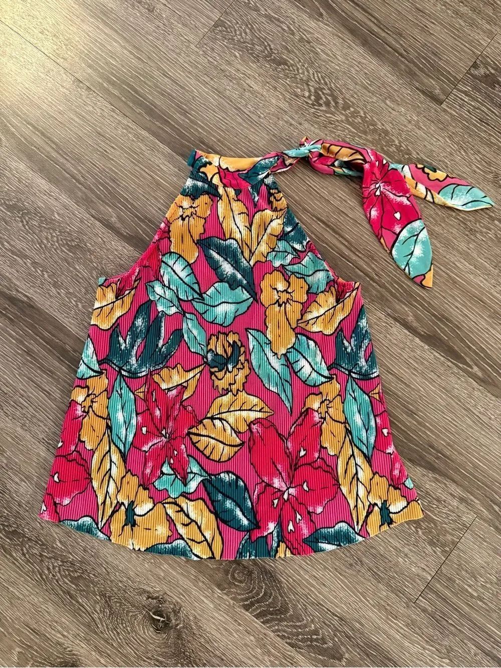 Anthropologie Maeve Glocester Pleated Floral Tie Neck Blouse